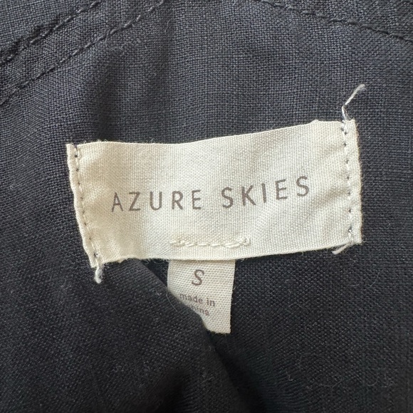 Azure Skies by Urban Outfitters black shorts overalls, size: small - Picture 4 of 6
